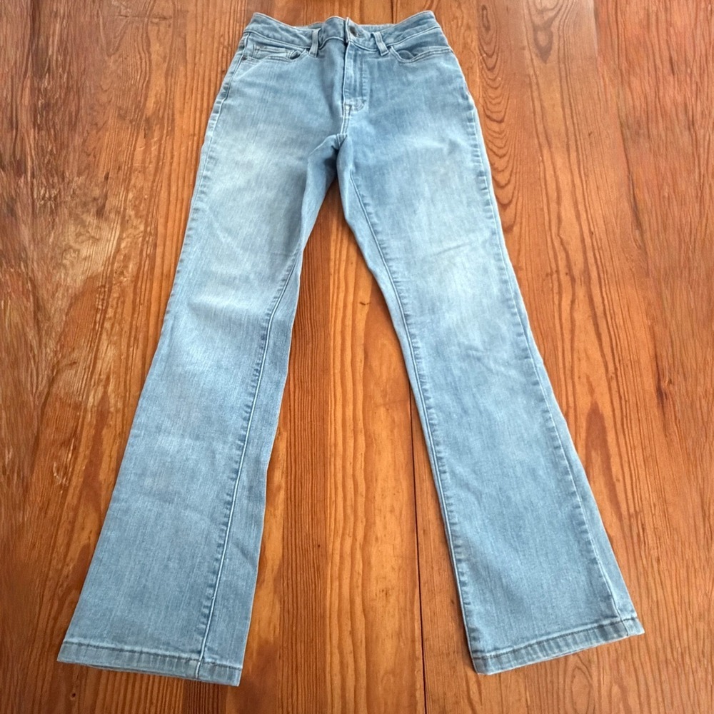 LL Bean Classic Fit‎ Light Wash Denim Jeans High Rise Straight Leg Blue Size 4 R
